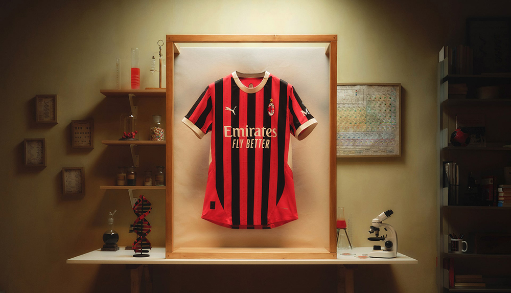Áo bóng đá AC Milan sân nhà 24/25