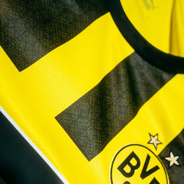 Áo dortmund sân nhà