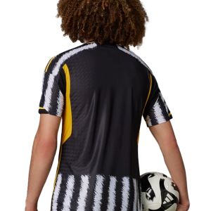 Áo bóng đá Juventus sân nhà 23/24