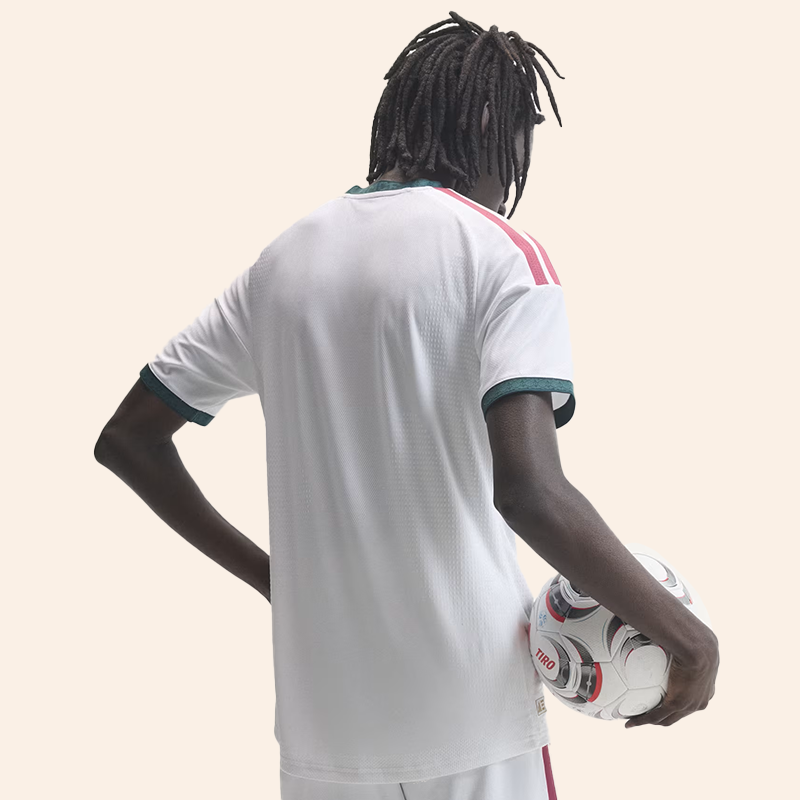 Áo bóng đá Real Madrid sân nhà 26/27