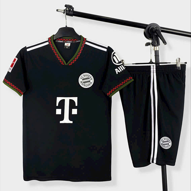 Áo bóng đá Bayern Munich đen 25/26