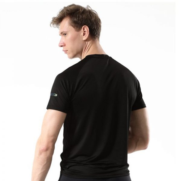 Áo thun thể thao running màu đen