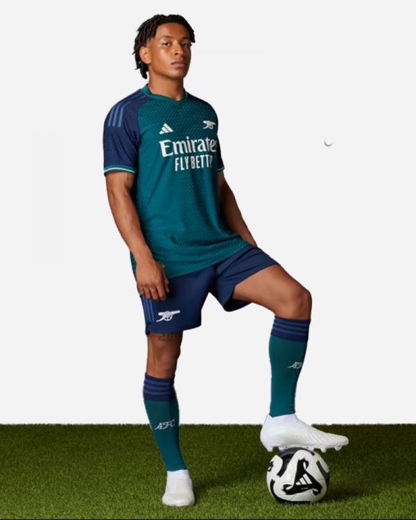 Áo arsenal sân khách mẫu ba 2023