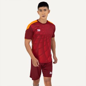 Áo bóng đá không logo Lotus màu đỏ