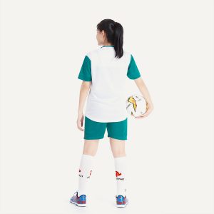 Áo bóng đá không logo dragon màu trắng