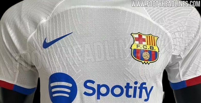 Tiết lộ áo bóng đá Barcelona sân khách mùa giải 23/24