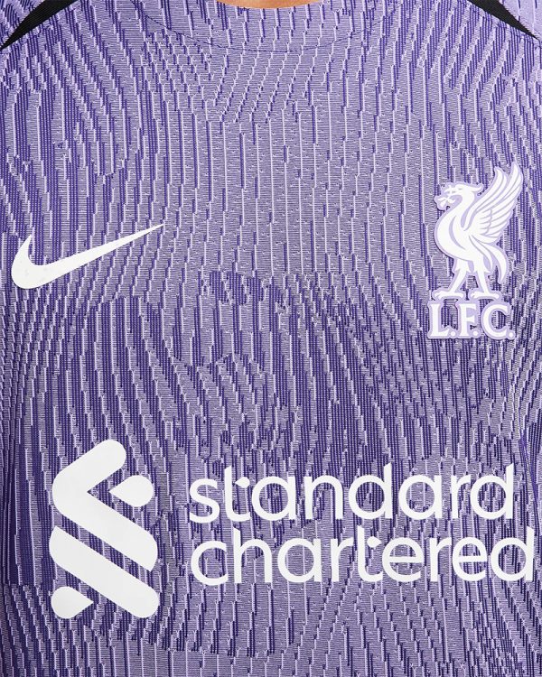 Áo liverpool sân khách mẫu ba 2023